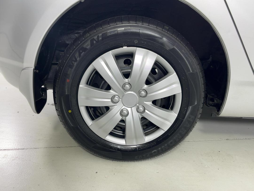 Photo '12' of Toyota Corolla