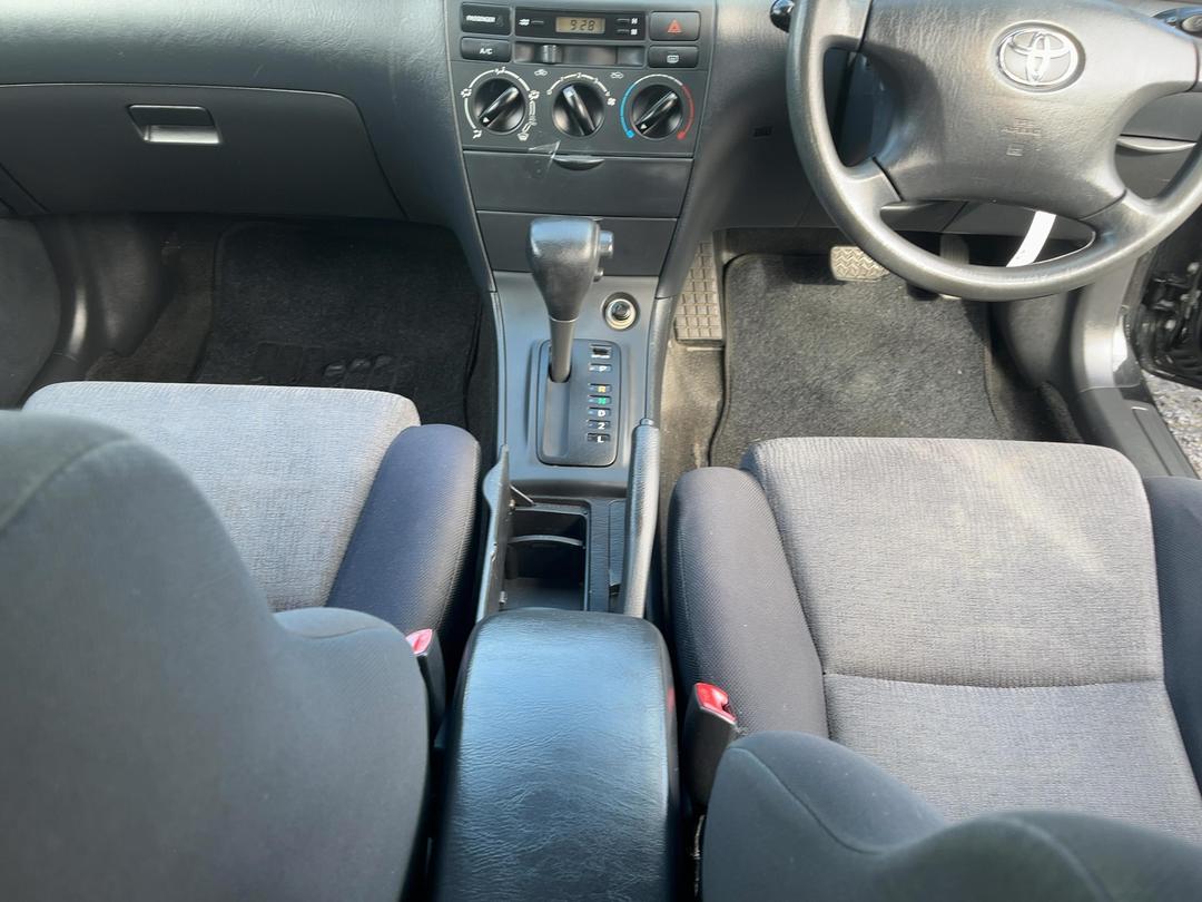 Photo '18' of Toyota Corolla