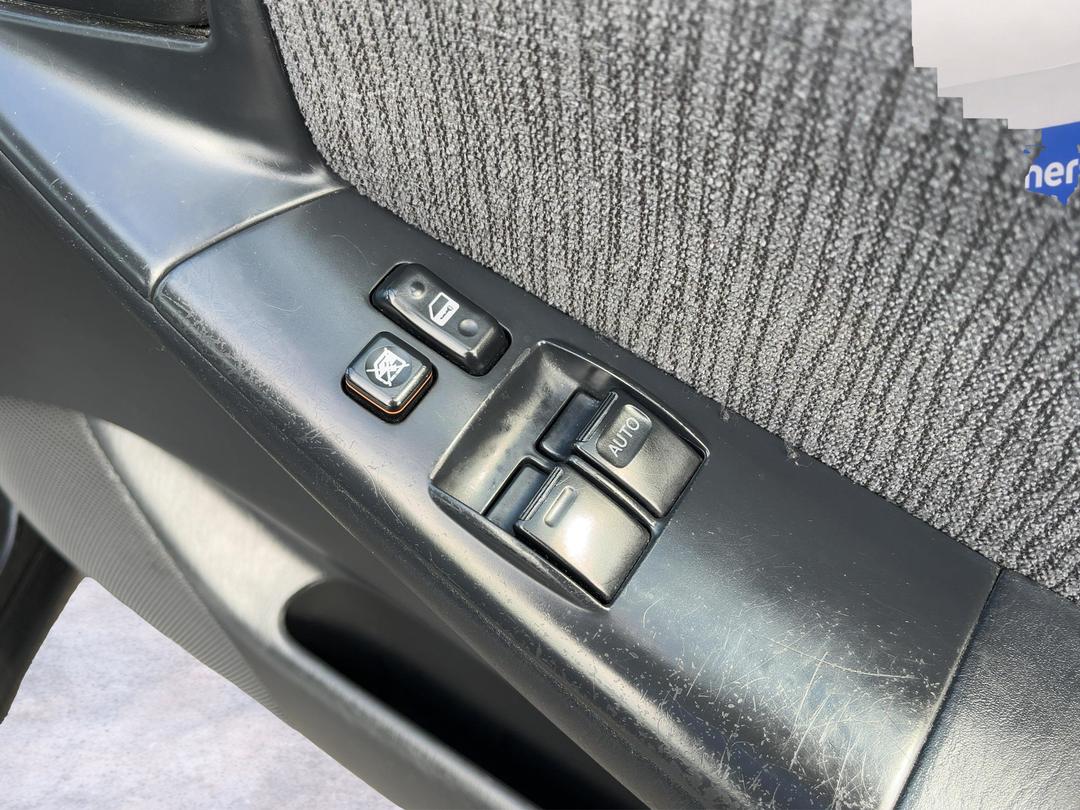 Photo '23' of Toyota Corolla