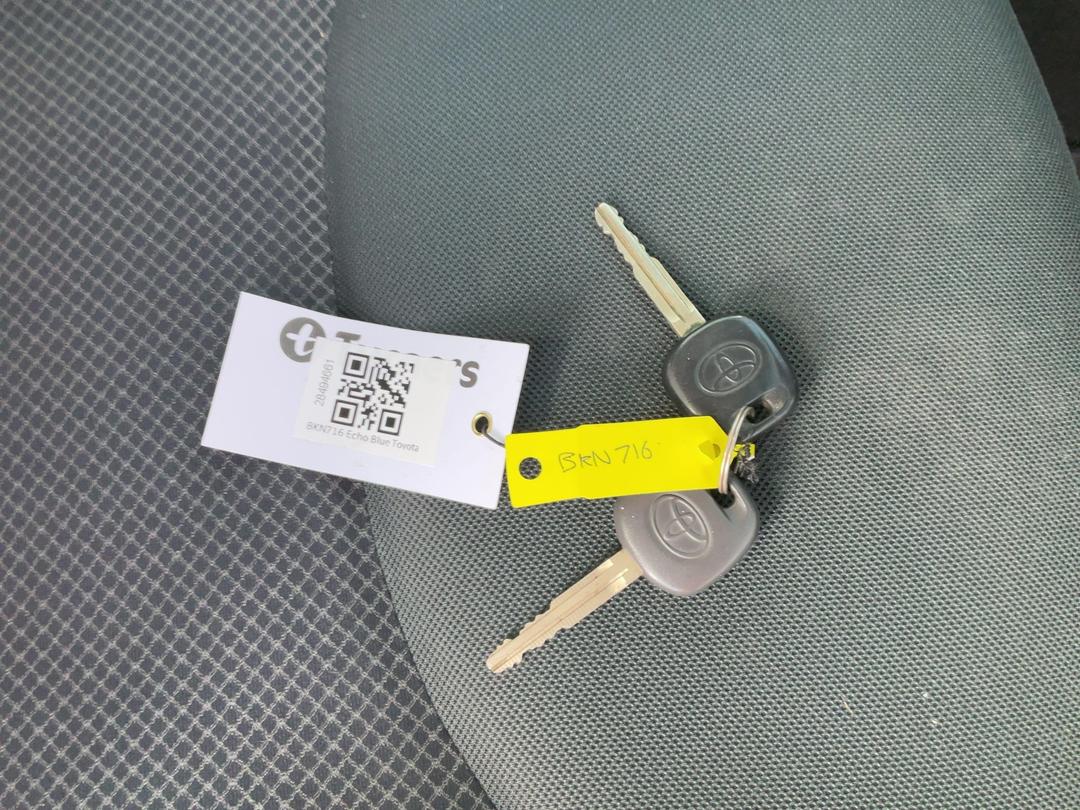 Photo '19' of Toyota Echo Photo '19' of Toyota Echo