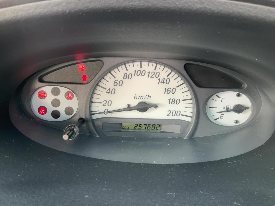Photo '18' of Toyota Echo Photo '18' of Toyota Echo