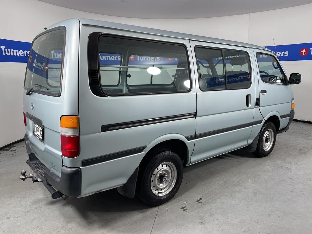 Photo '7' of Toyota Hiace