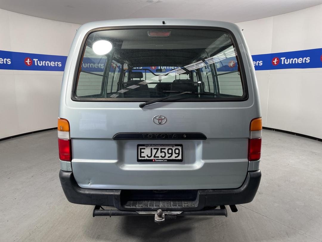 Photo '6' of Toyota Hiace