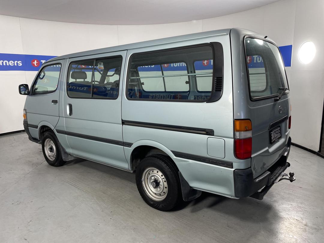 Photo '5' of Toyota Hiace