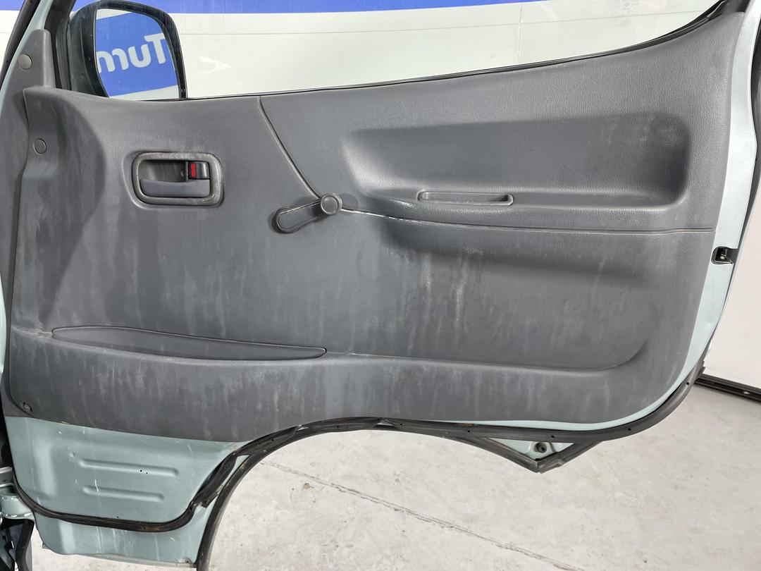 Photo '15' of Toyota Hiace