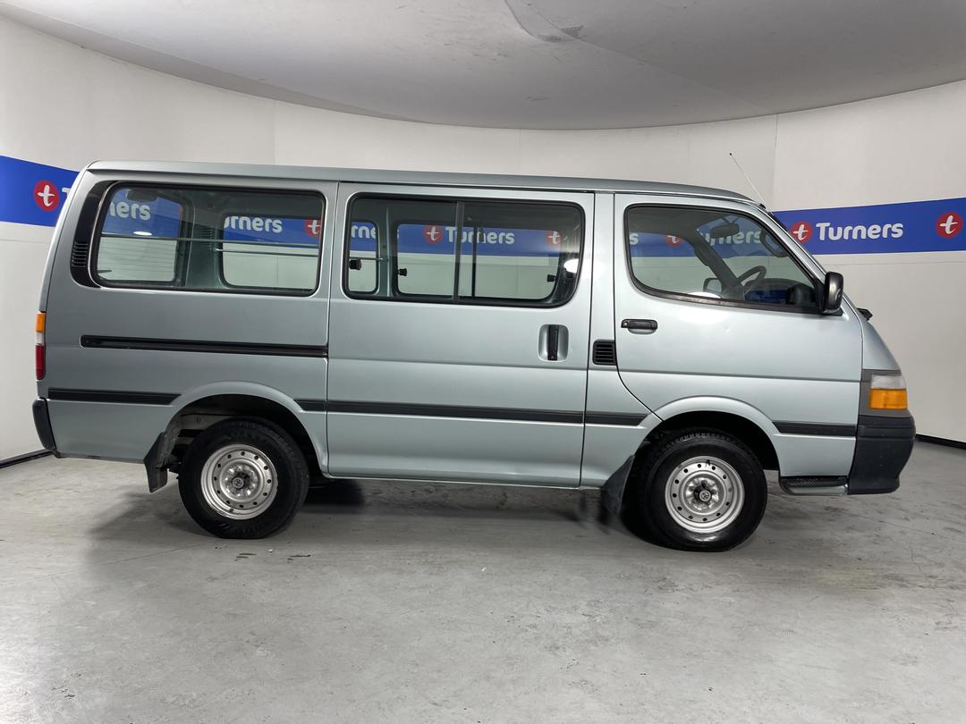 Photo '21' of Toyota Hiace