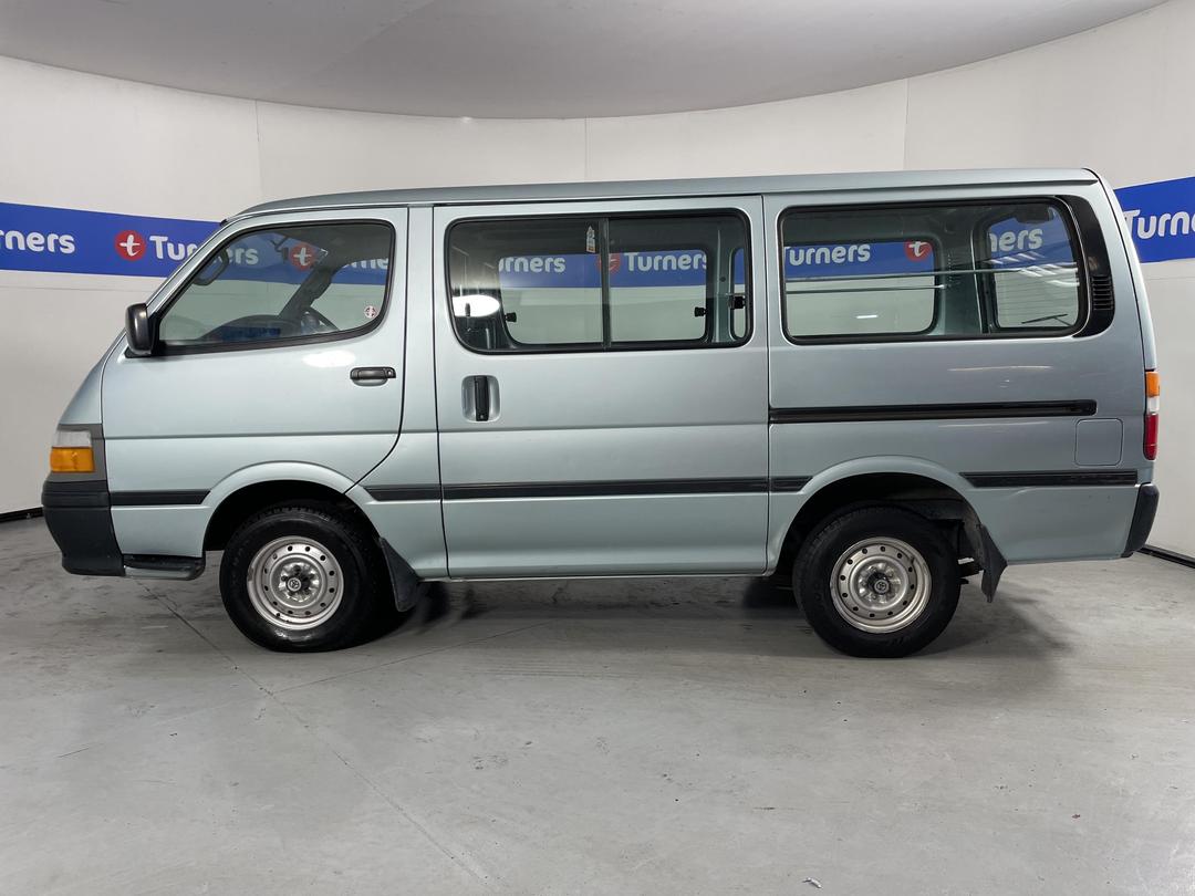 Photo '22' of Toyota Hiace