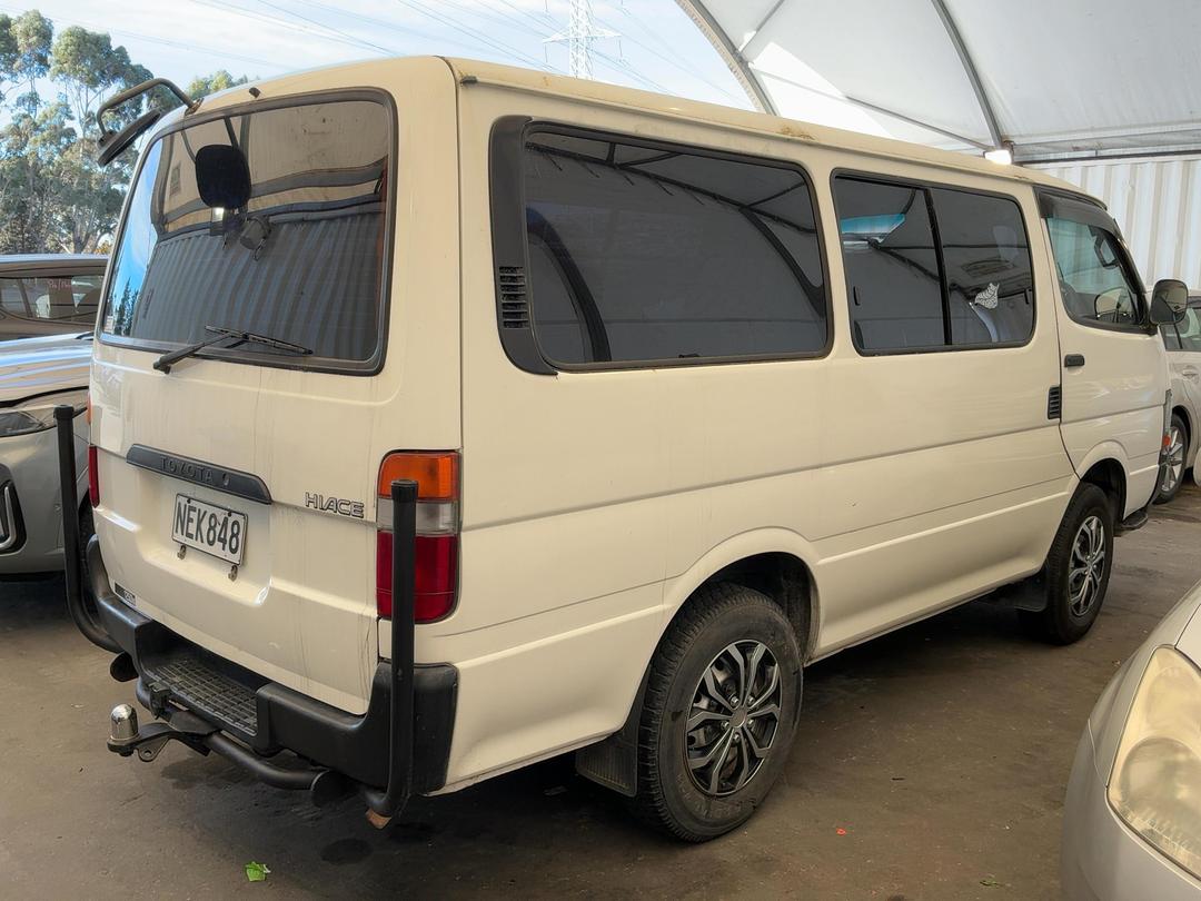 Photo '4' of Toyota Hiace VAN
