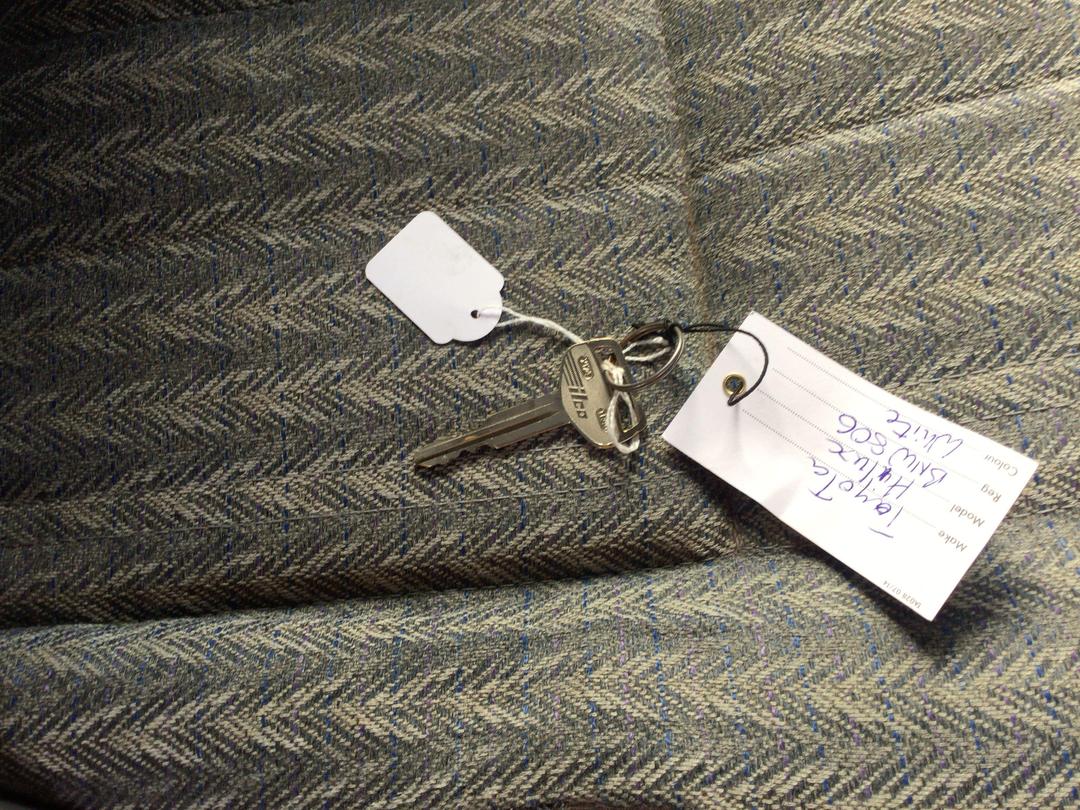 Photo '9' of Toyota Hilux E/C