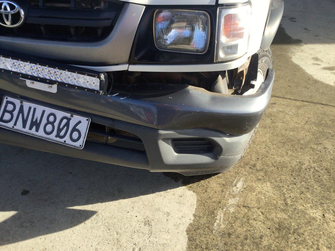 Photo '19' of Toyota Hilux E/C