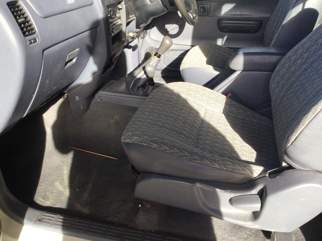 Photo '24' of Toyota Hilux E/C