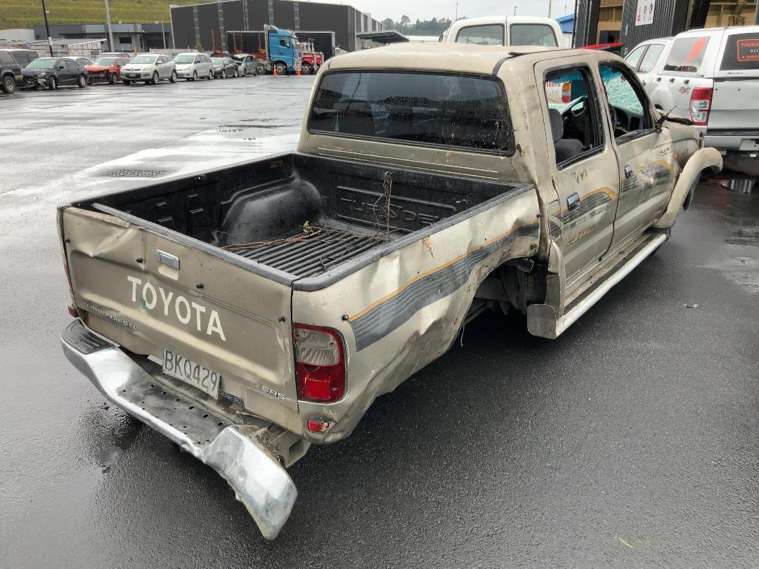 Photo '5' of Toyota Hilux TD SR5 D/C