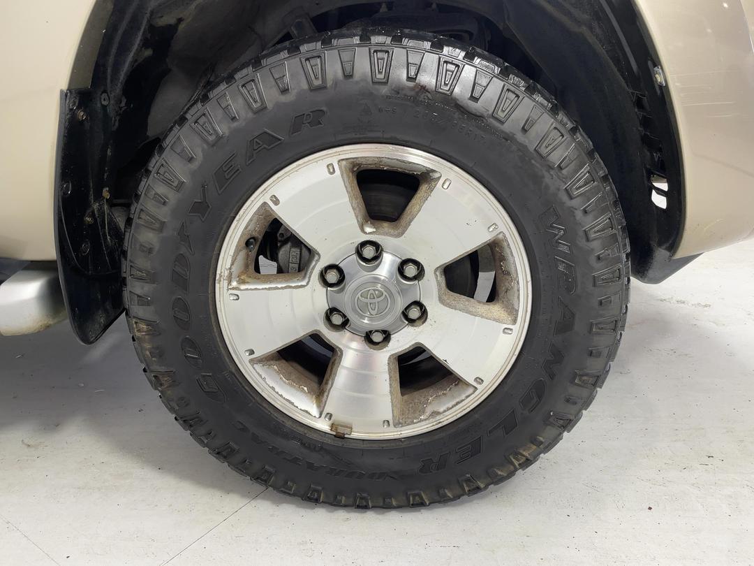 Photo '9' of Toyota Hilux