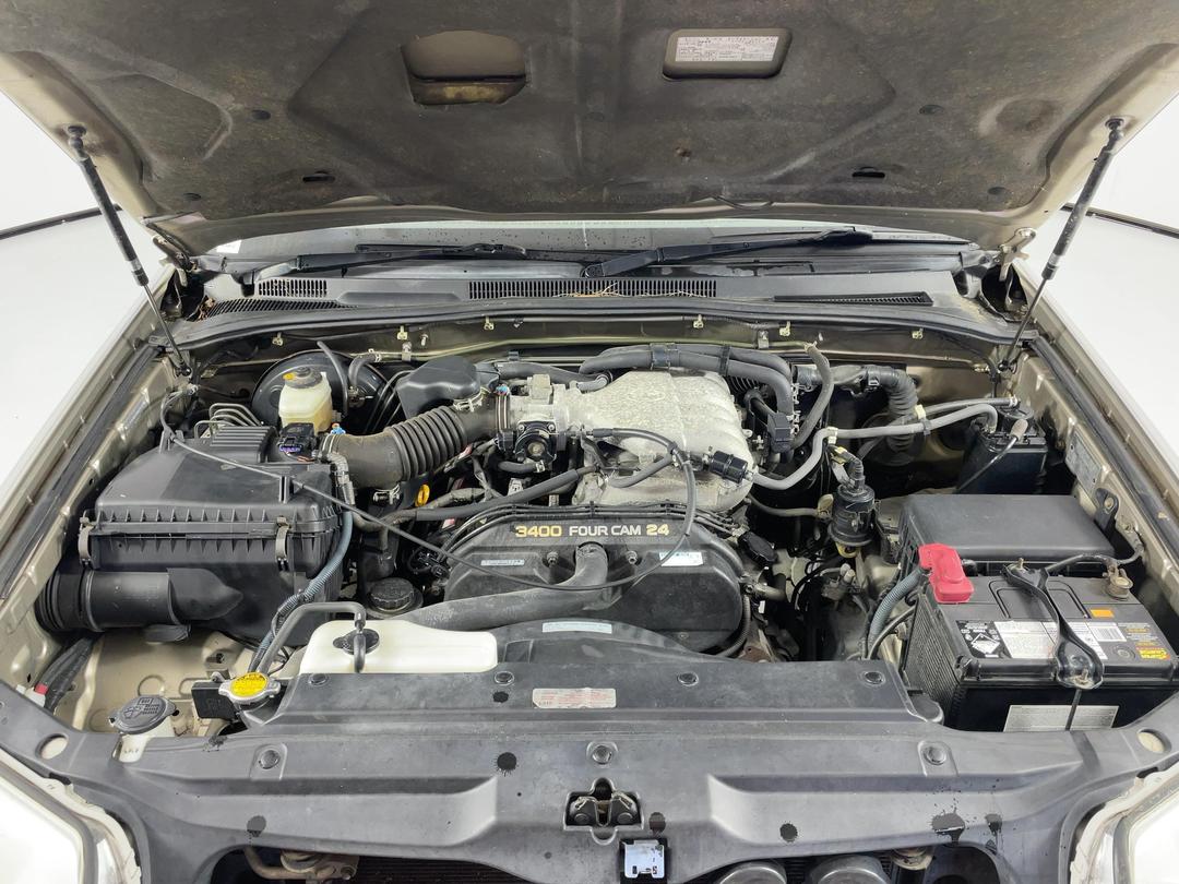 Photo '13' of Toyota Hilux