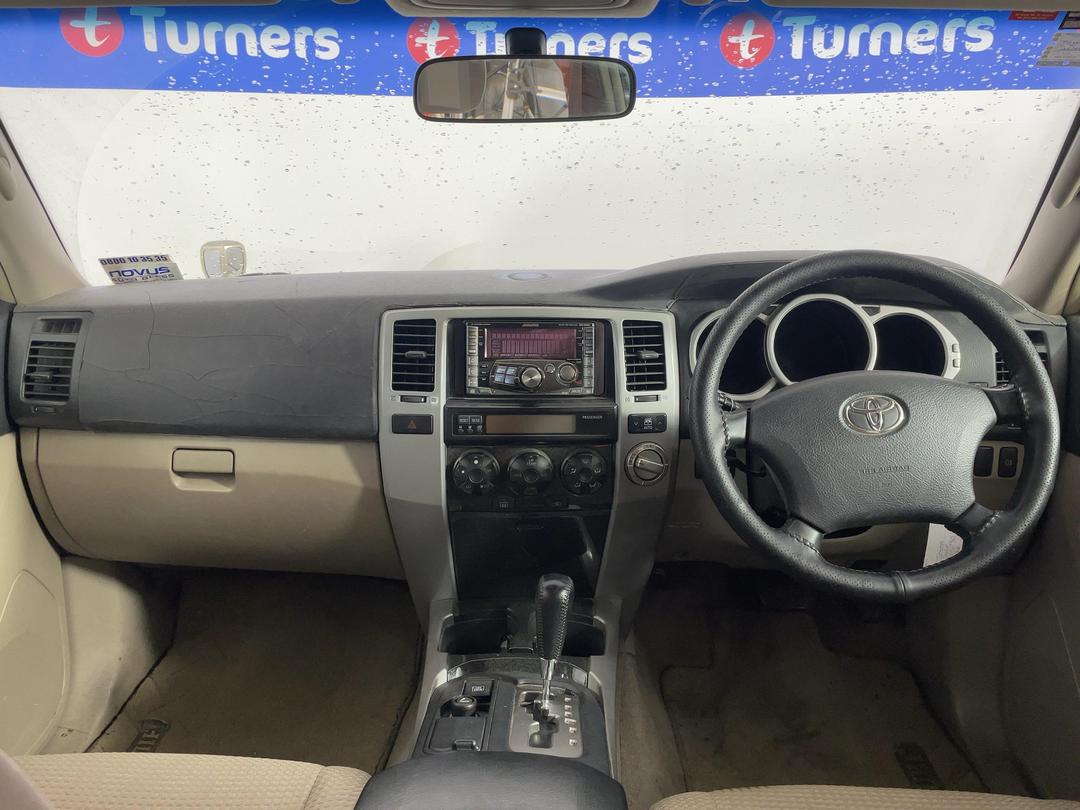 Photo '17' of Toyota Hilux