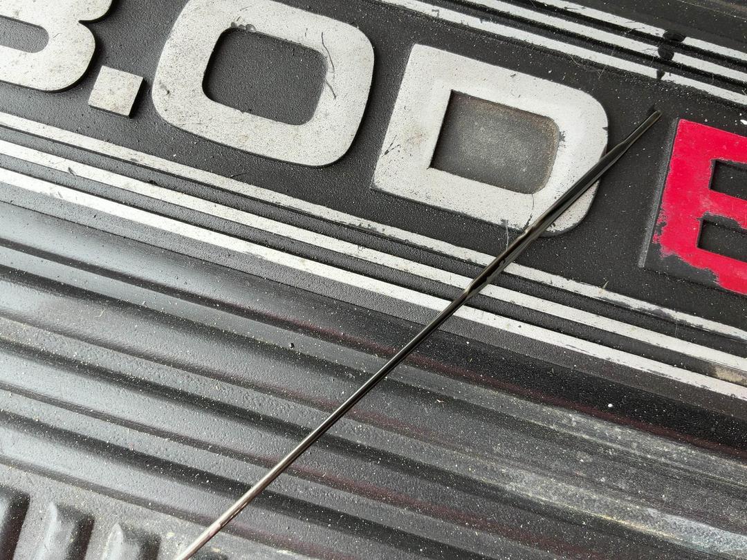 Photo '21' of Toyota Hilux SR5 D/C