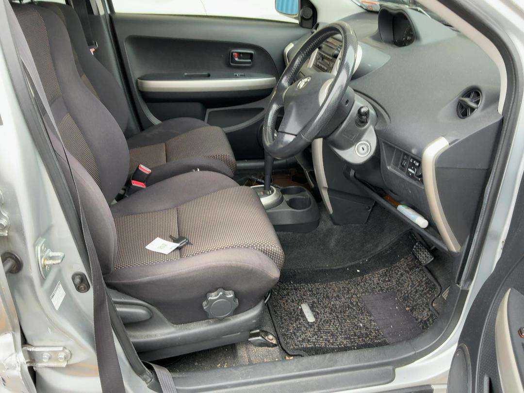 Photo '17' of Toyota IST