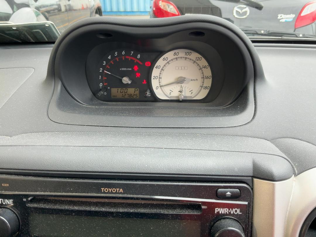 Photo '20' of Toyota IST