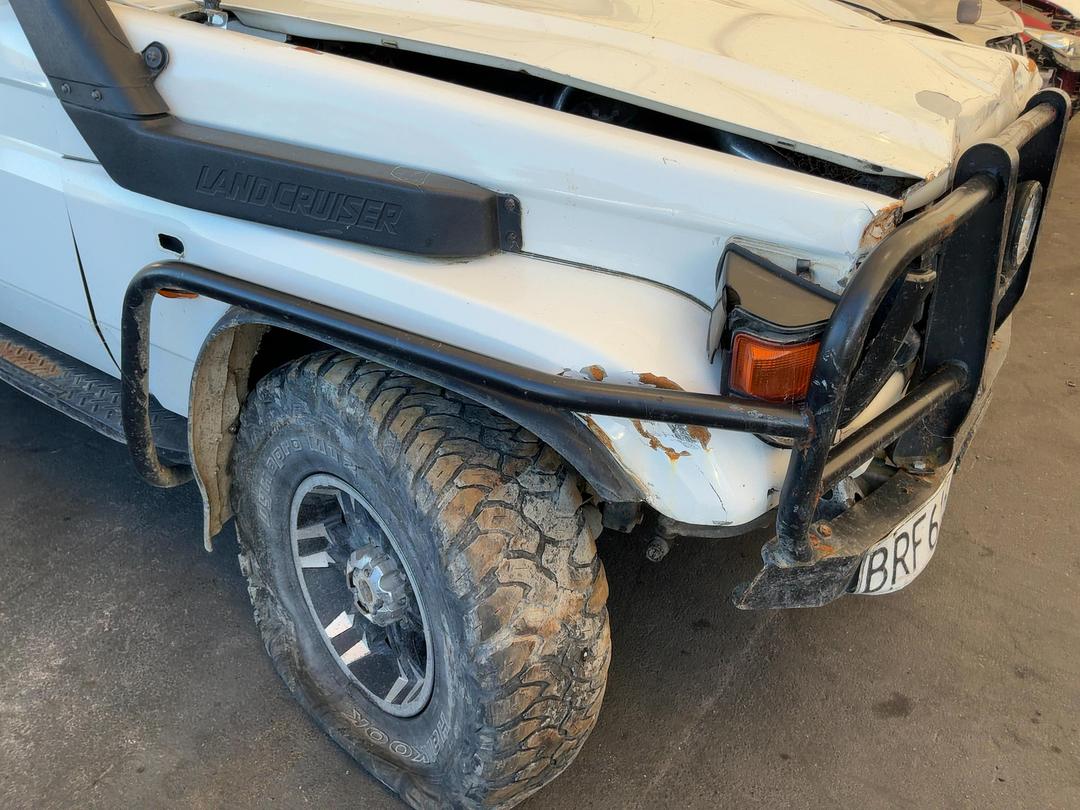 Photo '7' of Toyota Landcruiser C/C WGN3