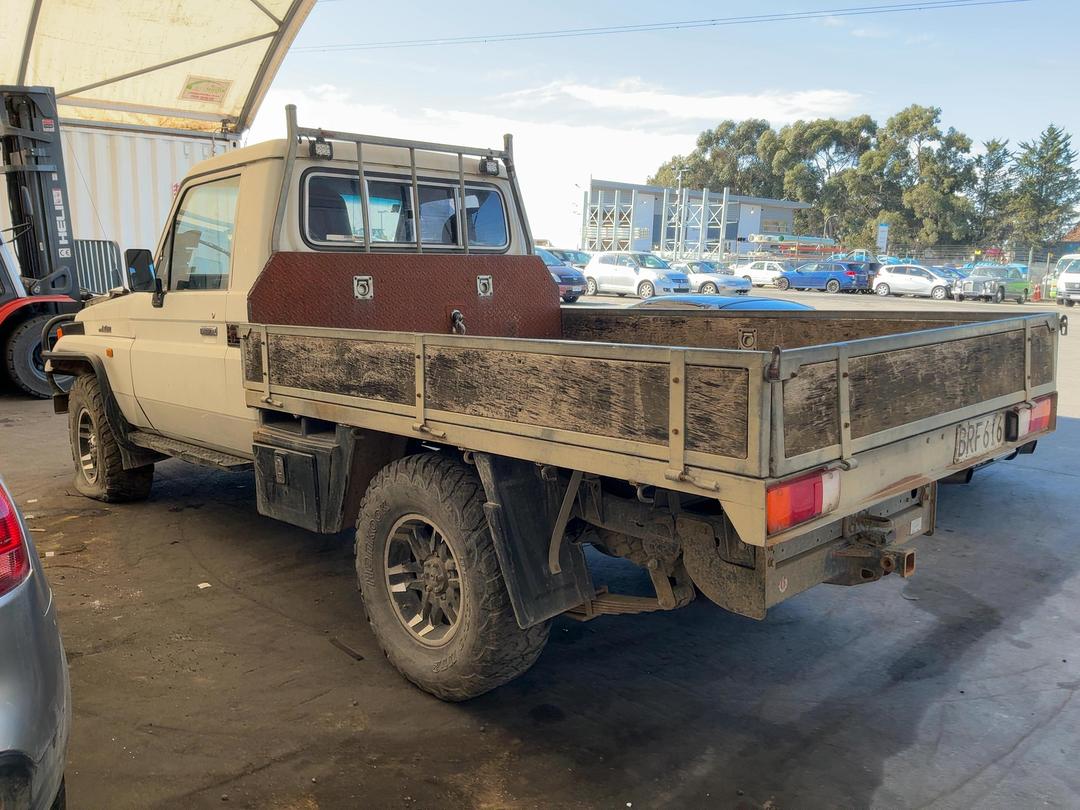 Photo '10' of Toyota Landcruiser C/C WGN3