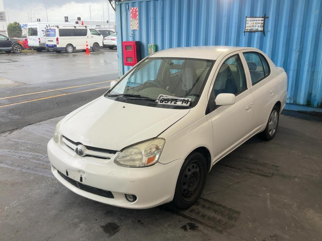Photo '5' of Toyota Platz Photo '5' of Toyota Platz