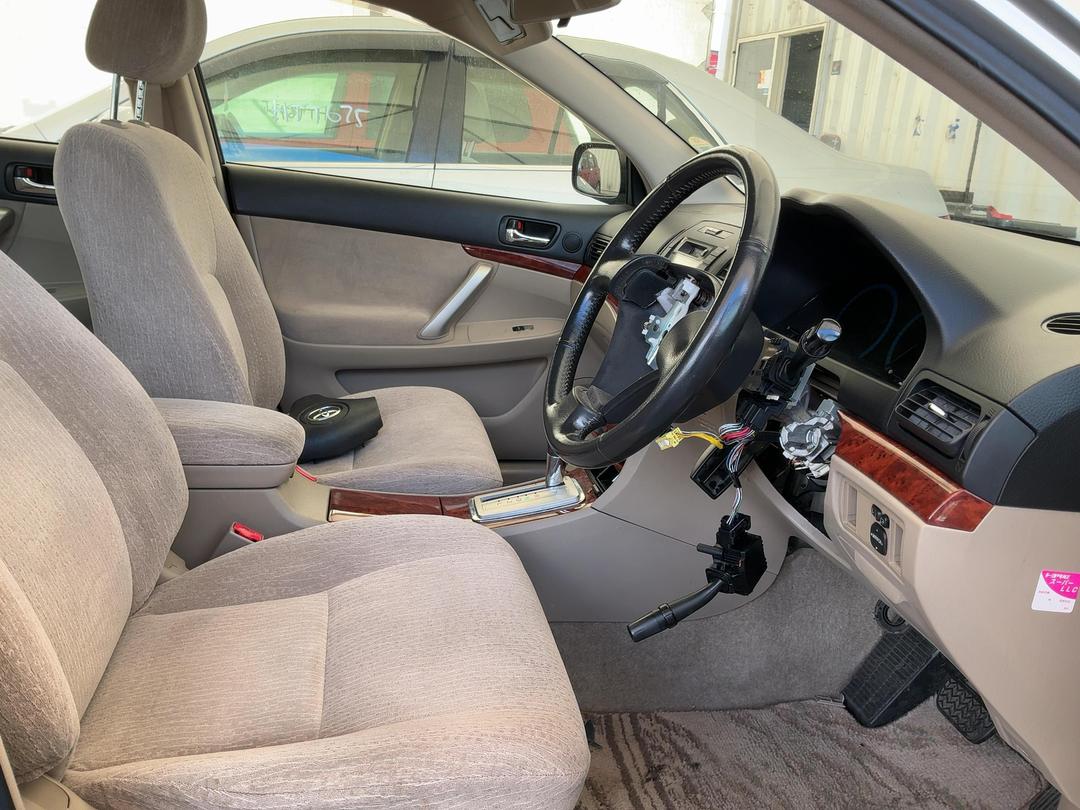 Photo '8' of Toyota Premio