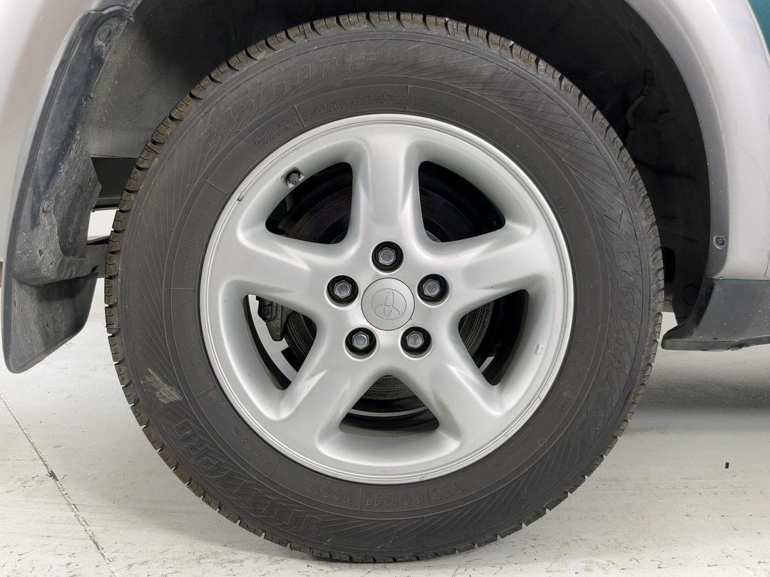Photo '12' of Toyota Rav4
