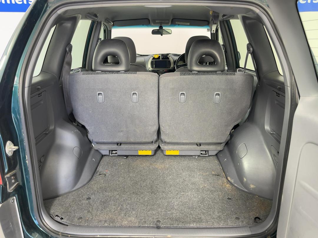 Photo '14' of Toyota Rav4