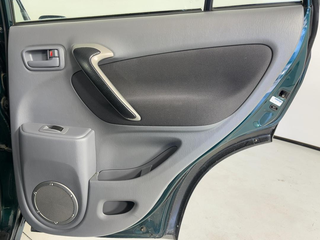 Photo '19' of Toyota Rav4