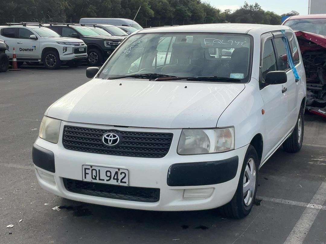 Photo '2' of Toyota Succeed Photo '2' of Toyota Succeed