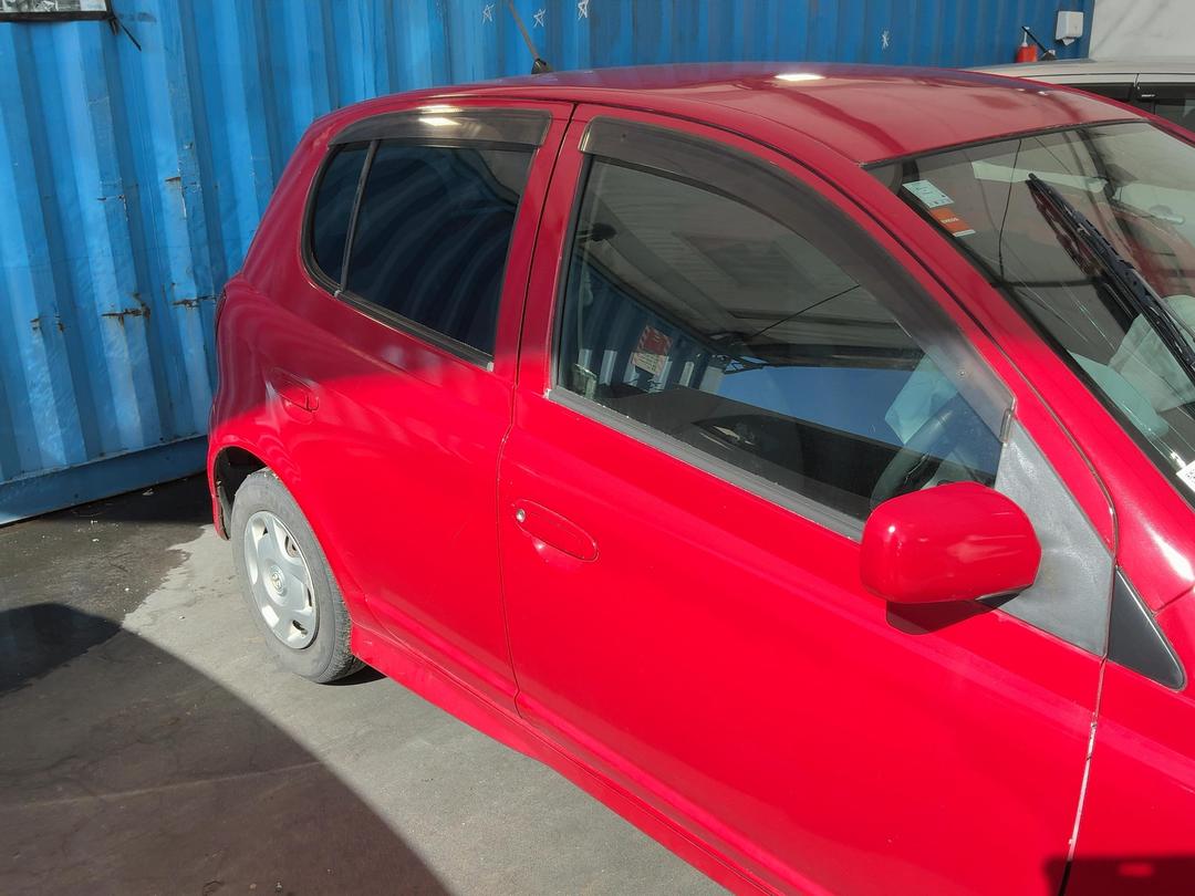 Photo '2' of Toyota Vitz Photo '2' of Toyota Vitz