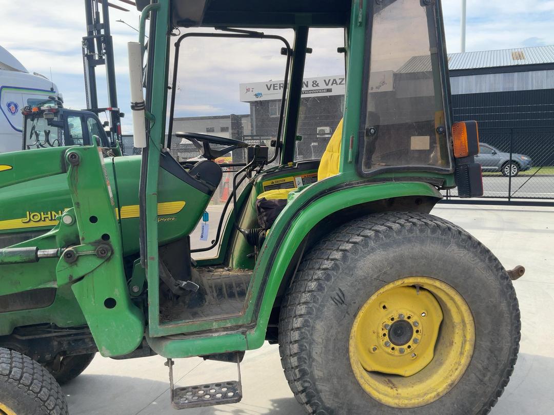Photo '21' of Tractor JD 4410 Tractor