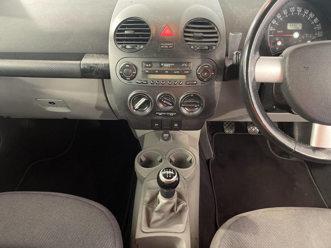 Photo '18' of Volkswagen Beetle