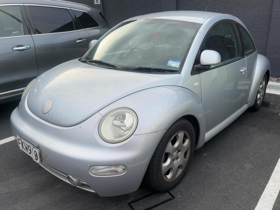 Photo '3' of Volkswagen Beetle Photo '3' of Volkswagen Beetle