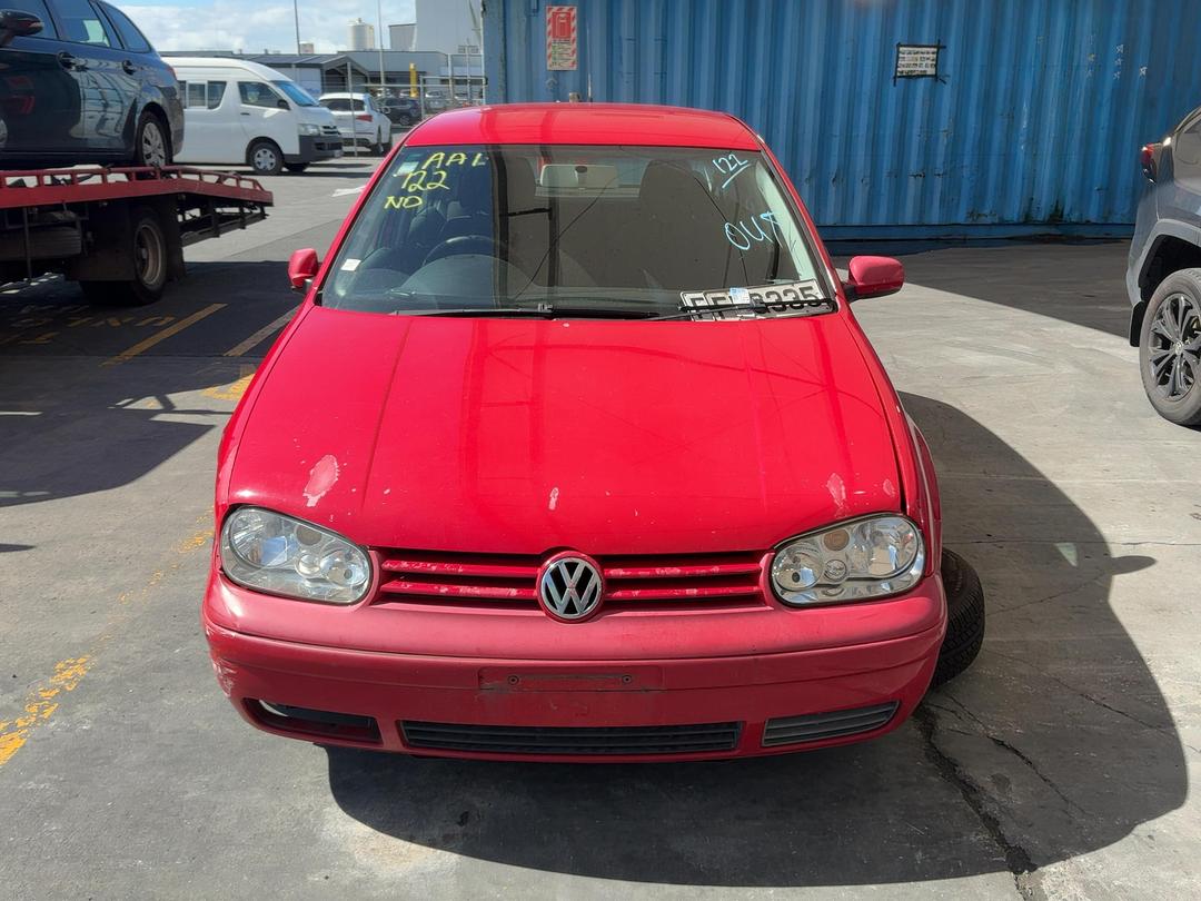 Photo '2' of Volkswagen Golf Photo '2' of Volkswagen Golf