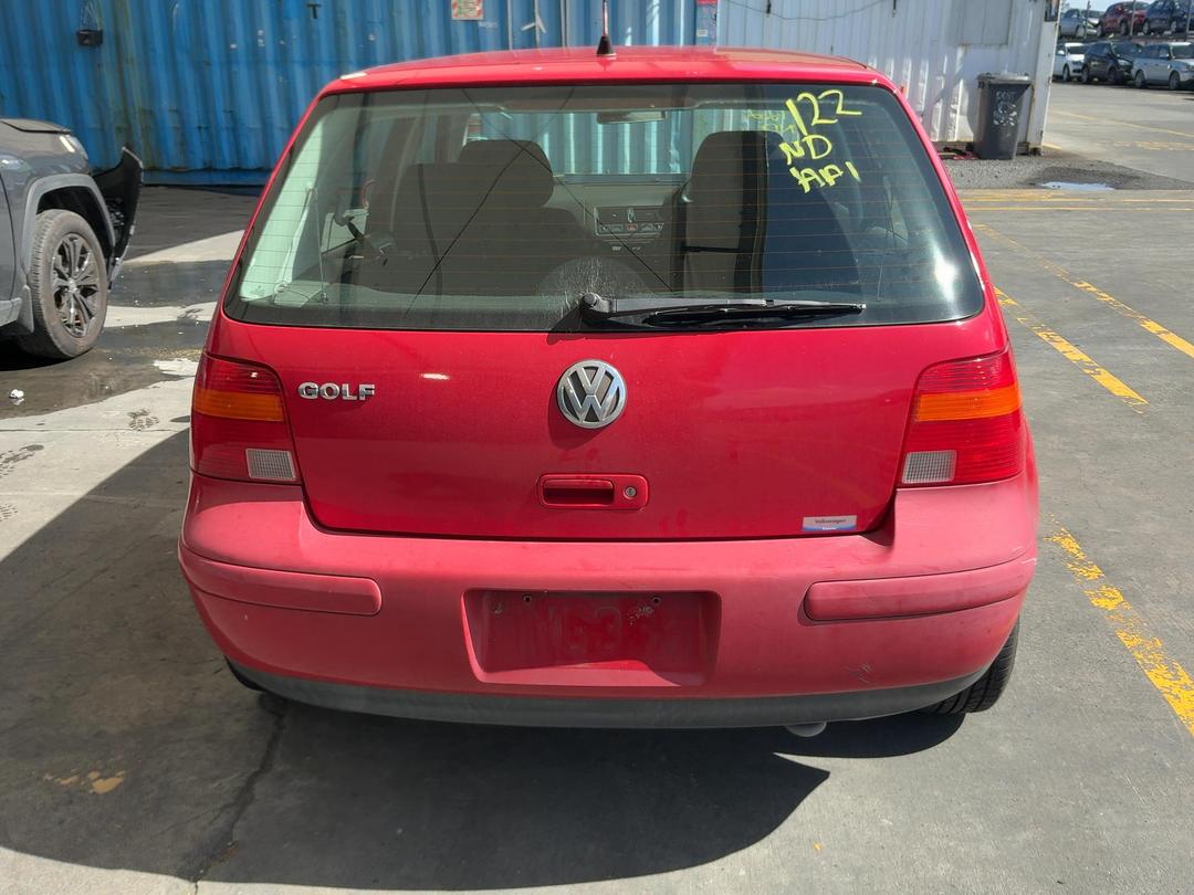 Photo '5' of Volkswagen Golf Photo '5' of Volkswagen Golf
