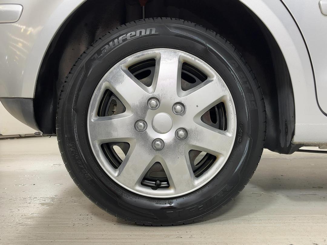 Photo '12' of Volkswagen Polo