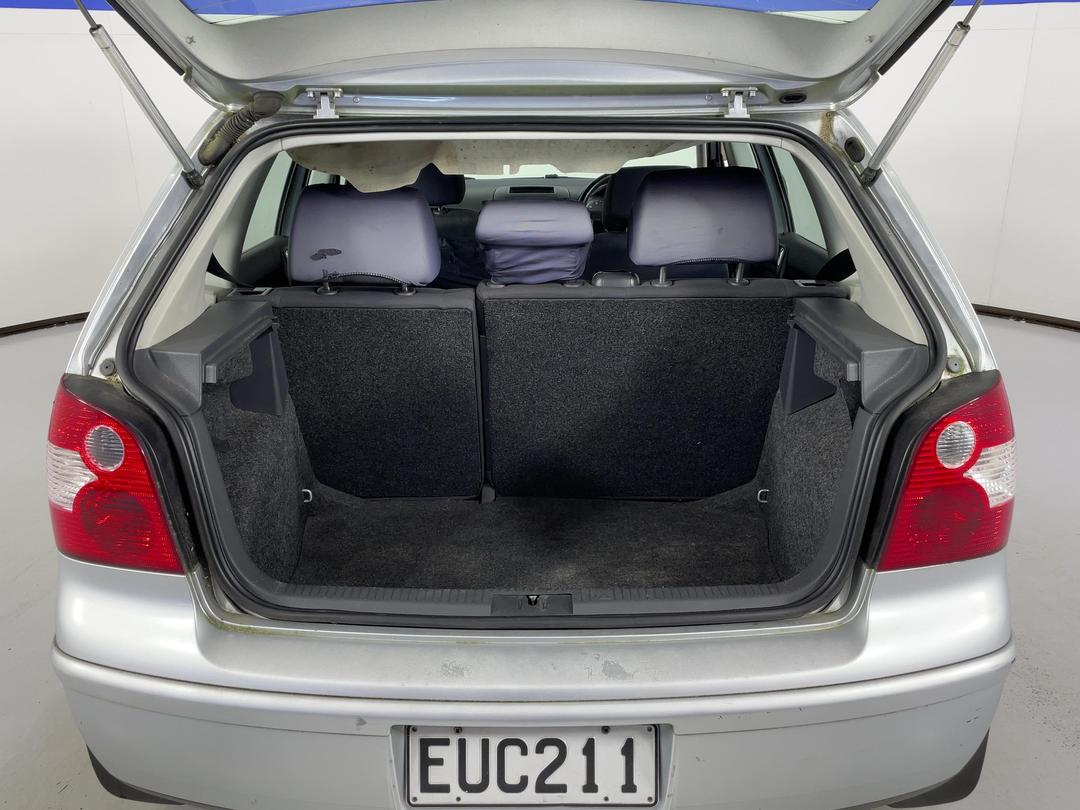 Photo '12' of Volkswagen Polo