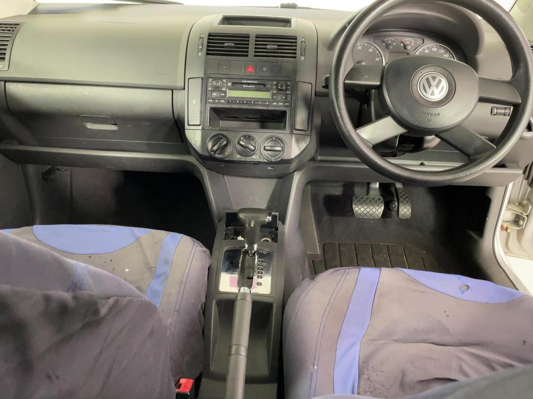 Photo '17' of Volkswagen Polo