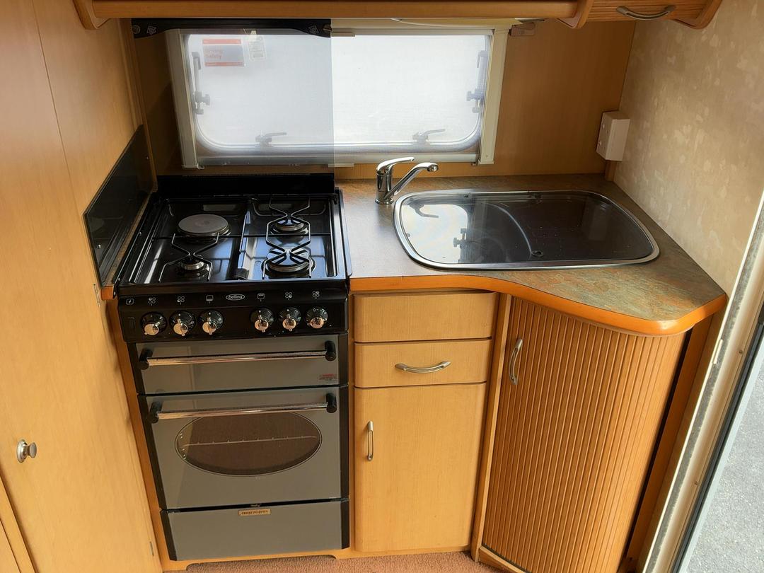 Photo '11' of Abbey Aventura 312 Caravan - Single