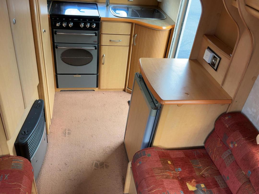 Photo '10' of Abbey Aventura 312 Caravan - Single