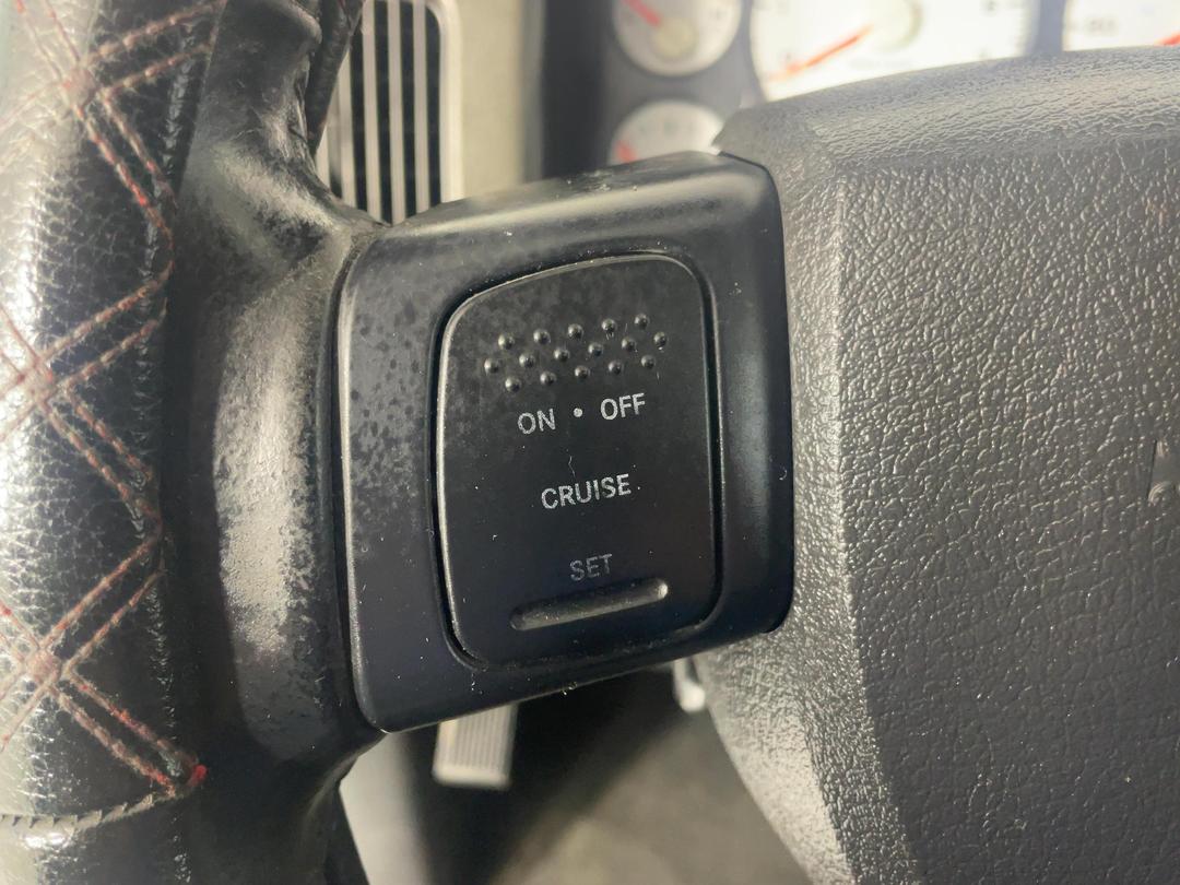 Photo '24' of Dodge RAM