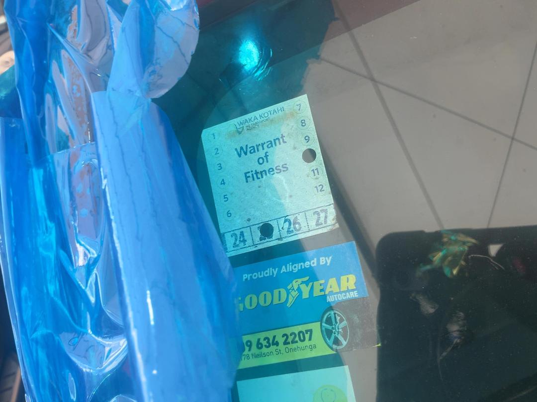 Photo '22' of Ford Courier XLX Crew CAB