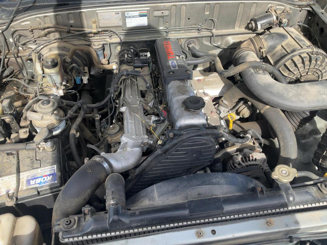 Photo '10' of Ford Courier XLT TD C/CAB