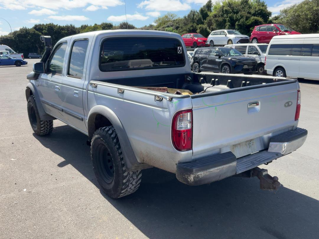 Photo '3' of Ford Courier XLX TD Crew