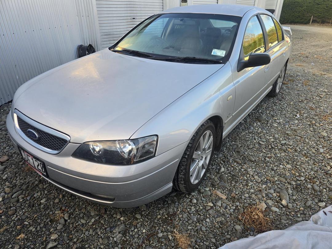 Photo '2' of Ford Falcon BA Fairmont Ghia 6C Photo '2' of Ford Falcon BA Fairmont Ghia 6C