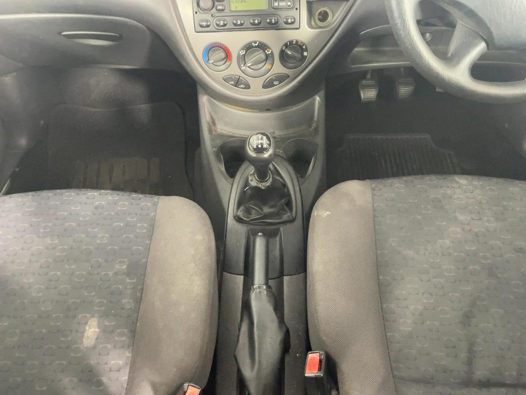 Photo '16' of Ford Focus Photo '16' of Ford Focus