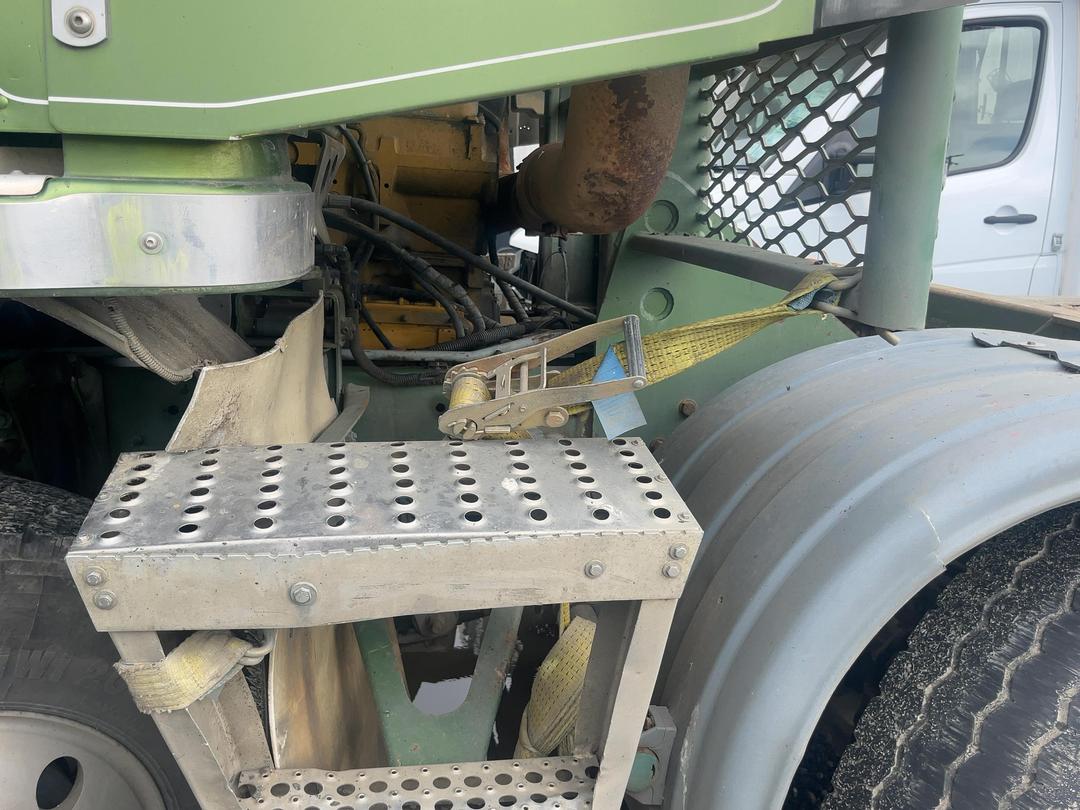 Photo '13' of Freightliner Argosy TSB Logger