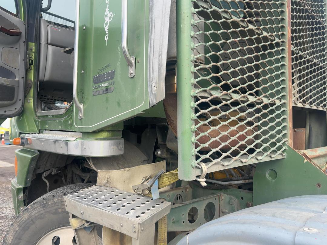 Photo '14' of Freightliner Argosy TSB Logger