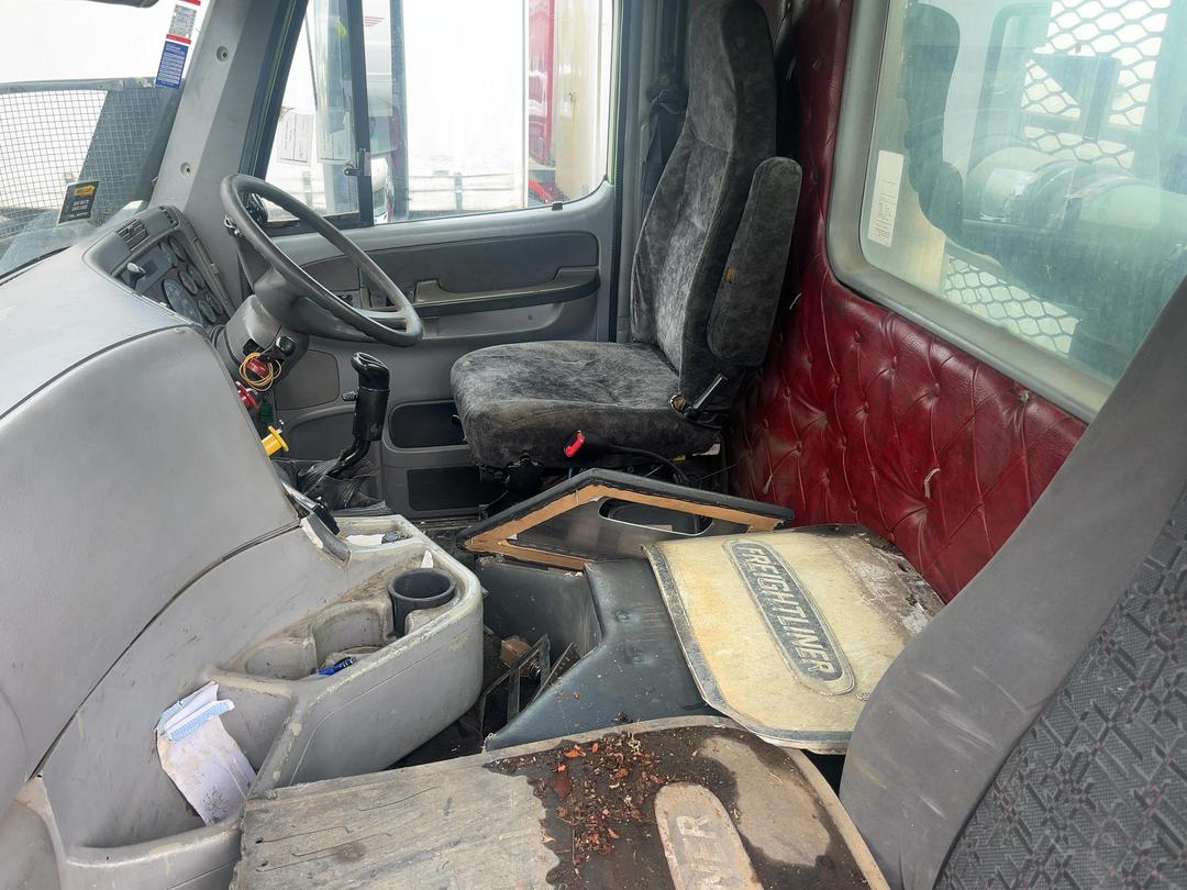 Photo '19' of Freightliner Argosy TSB Logger